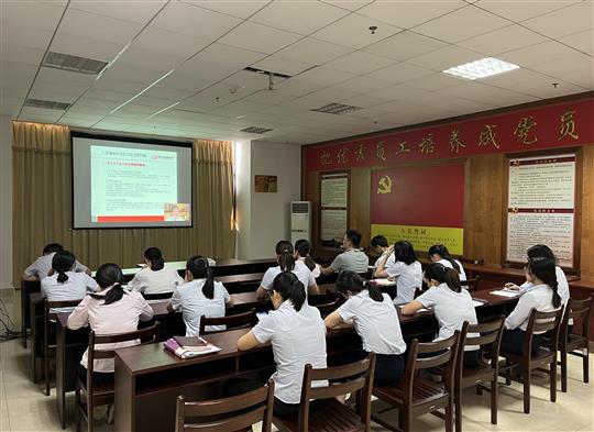 云开官网,云开(中国)
组织参加疫情常态化下建筑企业经营管理风险管控培训